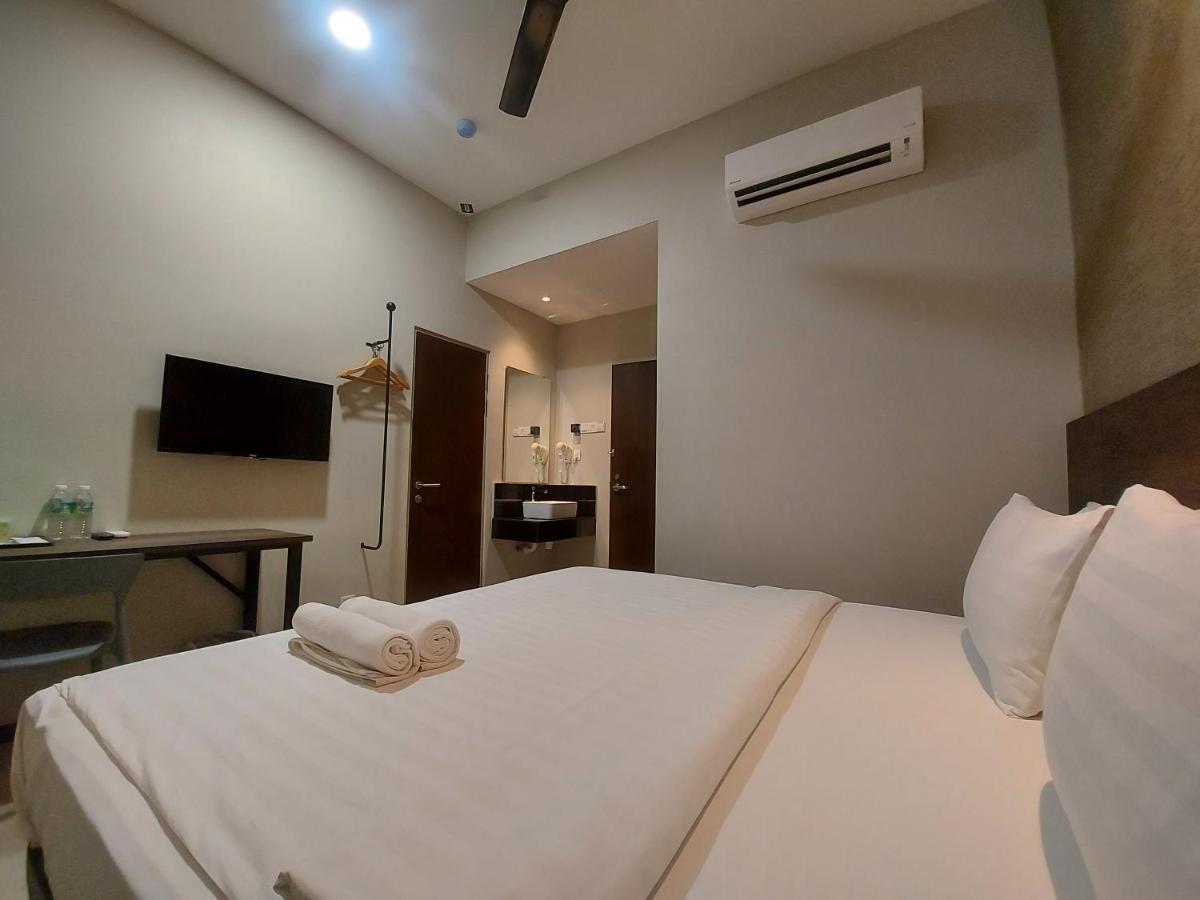 Miico Hotel @ Mount Austin Johor Bahru Exterior foto